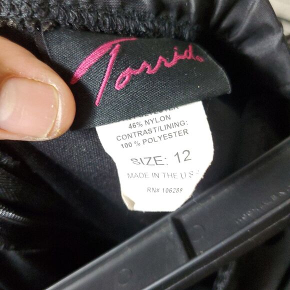 Torrid Strapless Black Dress Size 12 NWOT - Picture 6 of 8